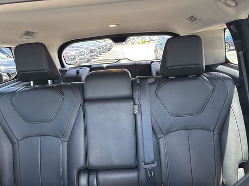 Certified 2024 INFINITI QX60 Luxe w/ Vision Package image 17