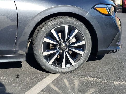 Certified 2024 Honda Civic EX image 6