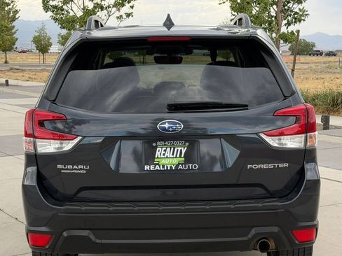Used 2019 Subaru Forester Limited AWD/4WD image 7