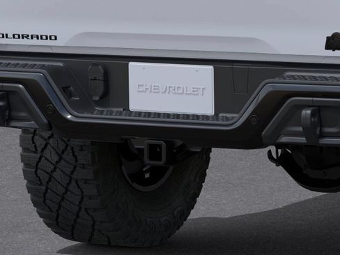 New 2026 Chevrolet Colorado ZR2 w/ ZR2 Bison Edition AWD/4WD image 14
