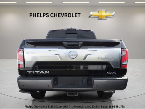 Used 2024 Nissan Titan Platinum Reserve w/ Moonroof Package AWD/4WD image 8
