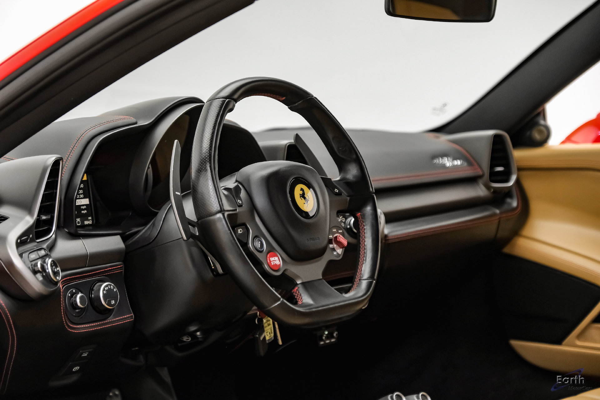 Used 2014 Ferrari 458 Italia Coupe RWD image 53