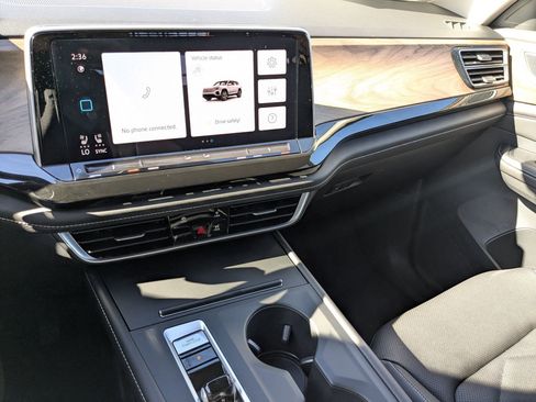 New 2026 Volkswagen Atlas SE image 21