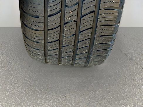 Used 2023 Jeep Grand Cherokee Altitude AWD/4WD image 39