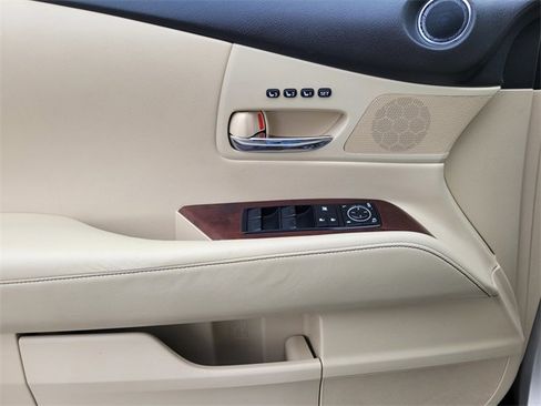 Used 2013 Lexus RX 450h AWD image 19