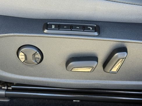 Used 2023 Volkswagen ID.4 Pro S image 14