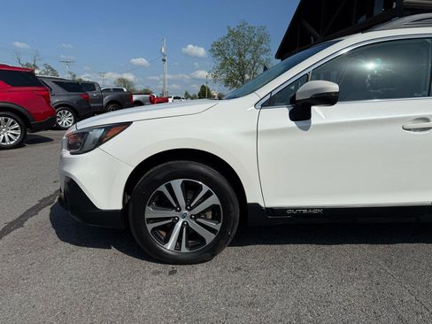 Used 2019 Subaru Outback 2.5i Limited AWD/4WD image 36