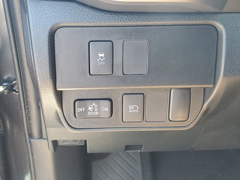 Certified 2021 Toyota Tacoma SR5 RWD image 22
