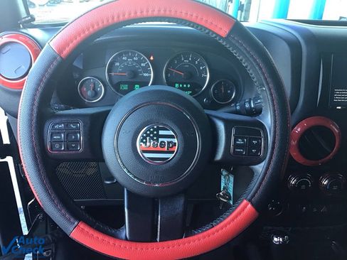 Used 2018 Jeep Wrangler Unlimited Sport S image 25