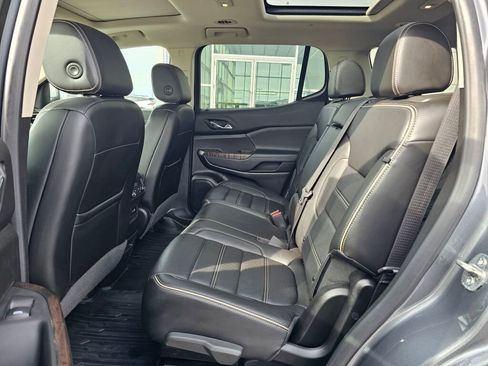 Used 2021 GMC Acadia Denali w/ GMC Pro Grade Package AWD/4WD image 12