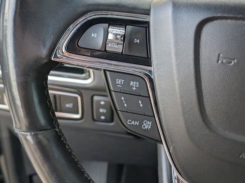 Used 2020 Lincoln Navigator L Reserve w/ Equipment Group 208A Reserve image 20