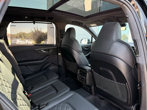 Used 2023 Audi SQ7 Prestige w/ Prestige Package image 27