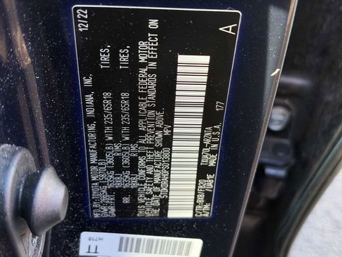 Used 2023 Toyota Highlander L image 26