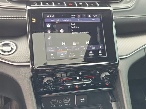 Certified 2024 Jeep Grand Cherokee Altitude AWD/4WD image 7