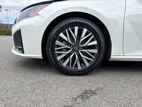 Used 2023 Nissan Altima 2.5 SV image 25