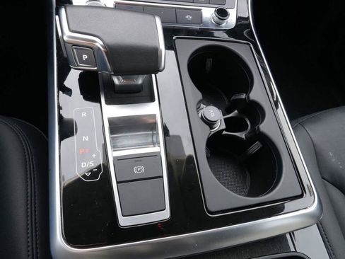 Used 2024 Audi Q7 3.0T Premium Plus image 24