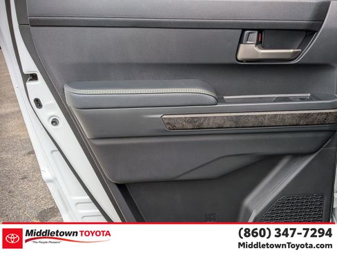 Certified 2025 Toyota Tacoma Limited AWD/4WD image 30