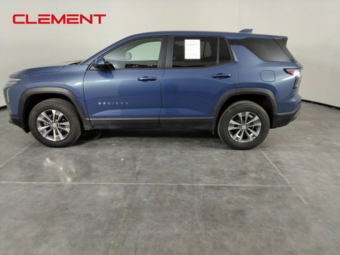 Used 2025 Chevrolet Equinox LT FWD image 8