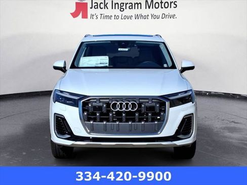 Certified 2025 Audi Q7 2.0T Premium w/ Convenience Package AWD/4WD image 8