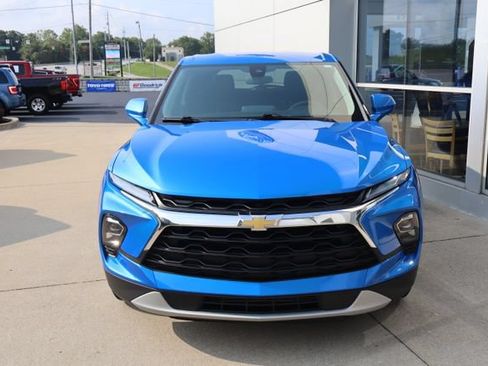 Used 2025 Chevrolet Blazer LT AWD/4WD image 6