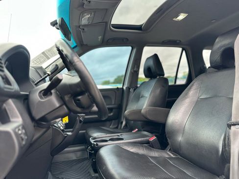 Used 2006 Honda CR-V EX image 9