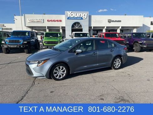 Used 2025 Toyota Corolla LE image 1