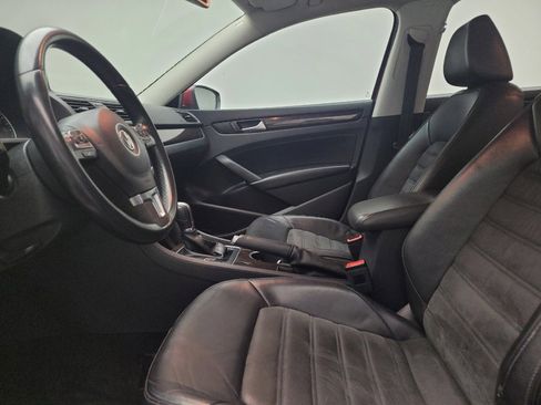 Used 2015 Volkswagen Passat 1.8T SEL Premium image 17