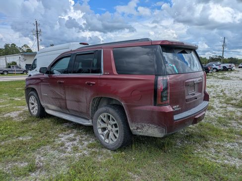 Used 2017 GMC Yukon SLE w/ SLE Value Package RWD image 6