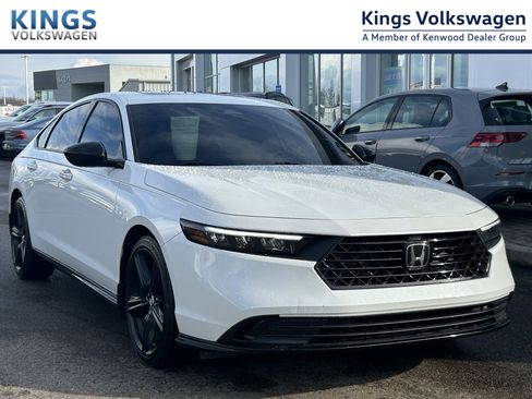 Used 2024 Honda Accord Sport image 1