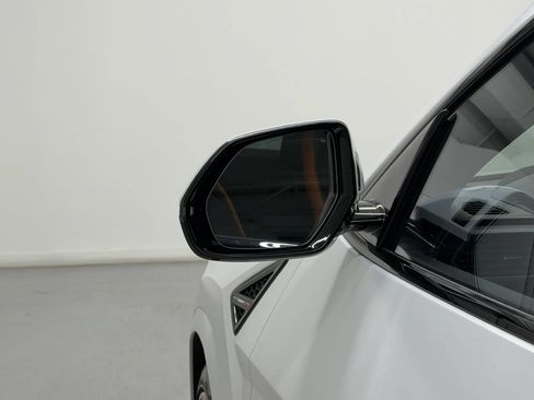 Used 2022 Lamborghini Urus AWD/4WD image 99