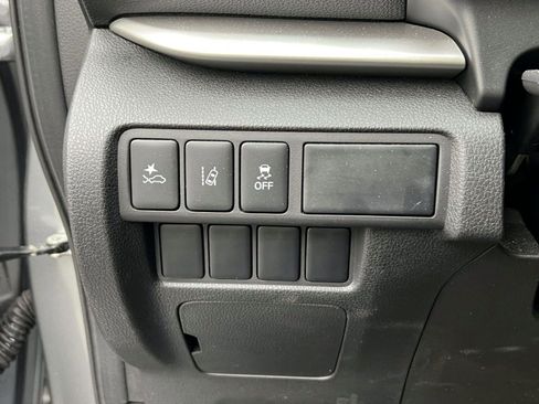 Used 2024 Mitsubishi Eclipse Cross LE AWD/4WD image 19