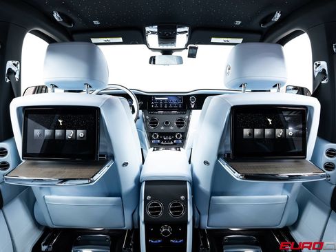 Used 2025 Rolls-Royce Cullinan AWD/4WD image 41