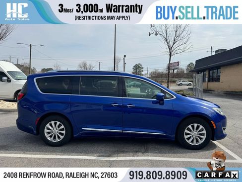 Used 2018 Chrysler Pacifica Touring-L Plus image 6
