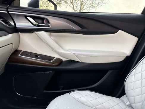 Used 2021 MAZDA CX-9 Signature image 30