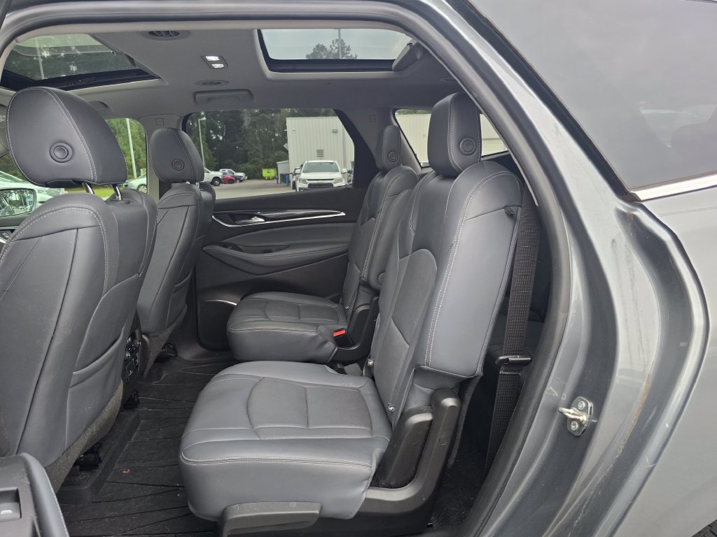 Used 2018 Buick Enclave Premium w/ Experience Buick Package AWD/4WD image 28
