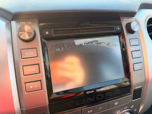 Used 2017 Toyota Tundra SR5 RWD image 18