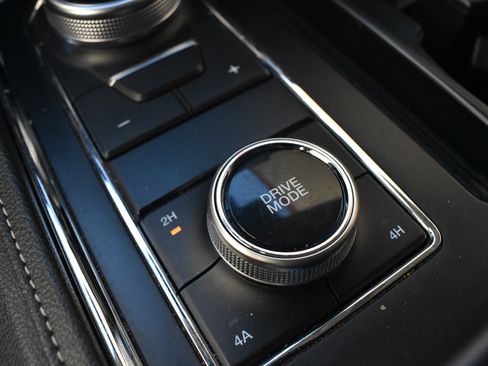 Used 2024 Ford Expedition XLT image 47