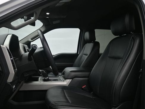 Used 2020 Ford F150 Lariat image 10