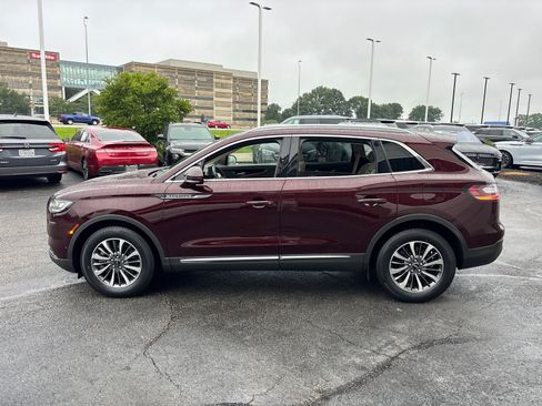 Certified 2022 Lincoln Nautilus Reserve AWD/4WD image 4