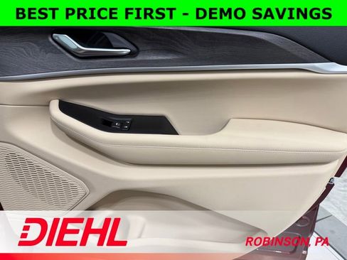 New 2025 Jeep Grand Cherokee L Limited w/ Black Appearance Package image 16