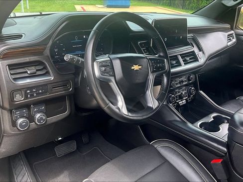 Used 2023 Chevrolet Tahoe Premier AWD/4WD image 19