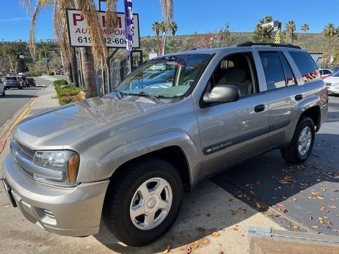 Used 2003 Chevrolet TrailBlazer LS w/ Preferred Equipment Group image 3