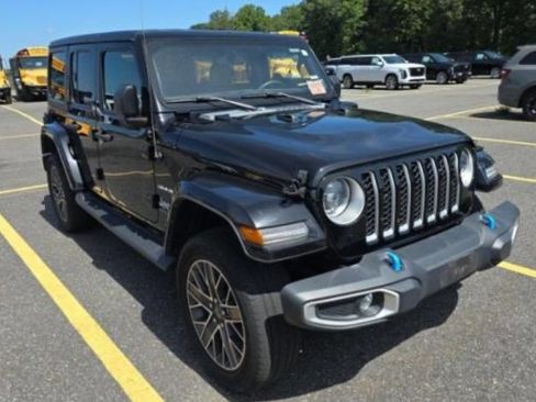 Certified 2023 Jeep Wrangler Unlimited Sahara w/ Cold Weather Group AWD/4WD image 3