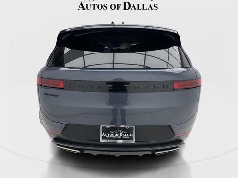Used 2024 Land Rover Range Rover Sport SE AWD/4WD image 9
