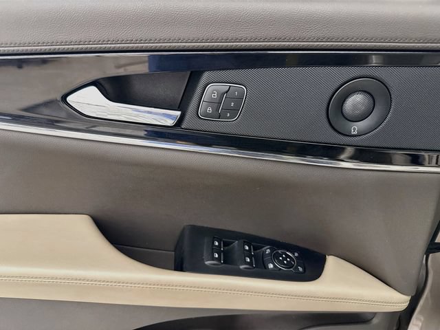 Used 2021 Lincoln Nautilus Reserve FWD image 18