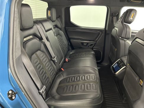 Used 2022 Rivian R1T Adventure AWD/4WD image 22