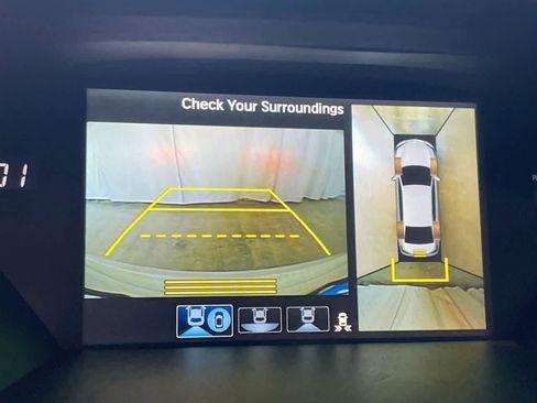 Used 2019 Acura RLX Sport Hybrid w/ Advance Pkg image 17