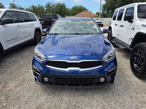 Used 2021 Kia Forte LXS FWD image 2