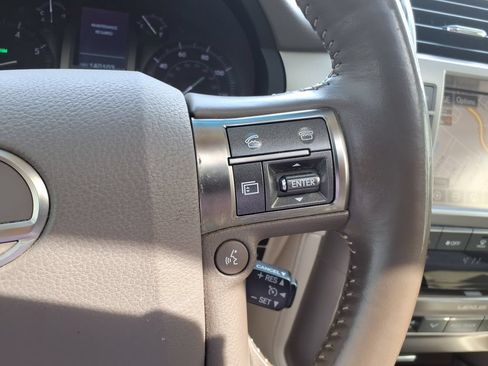 Used 2018 Lexus GX 460 Premium w/ Premium Package AWD/4WD image 24