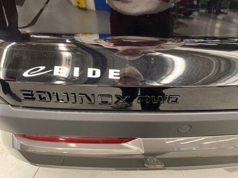 New 2026 Chevrolet Equinox ACTIV w/ Convenience Package III image 15